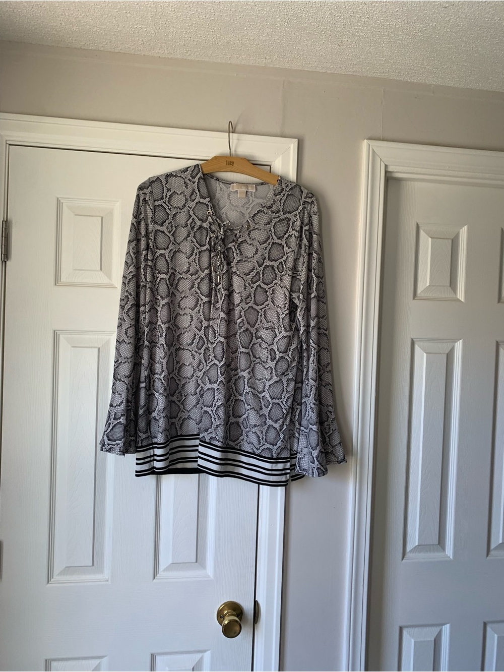 Michael Kors Snake-Print Tie-Neck Long Sleeve Top - Gray/Black